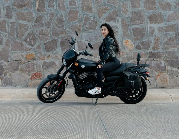 Voitures de luxe vs voitures classiques : est-ce que ça vaut vraiment le coup?